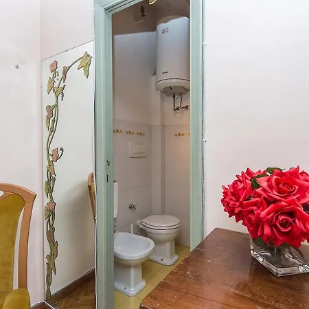 Apartment Rome 10 רומא