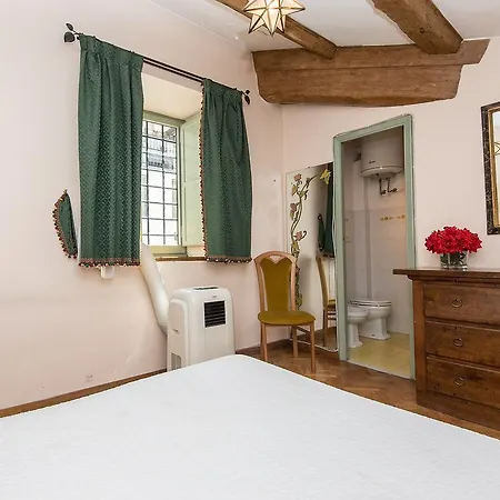 Apartment Rome 10 רומא