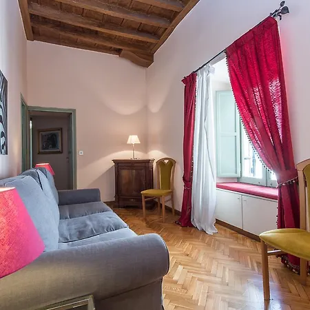 Apartment Rome 10 רומא