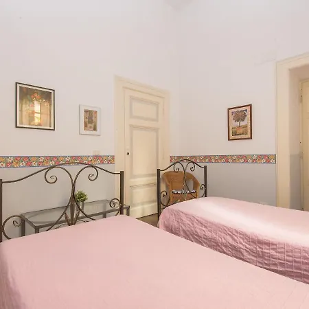 Apartment Rome 10 דירה *