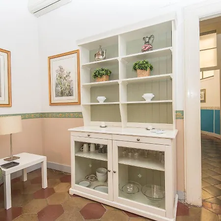 דירה Apartment Rome 10 *