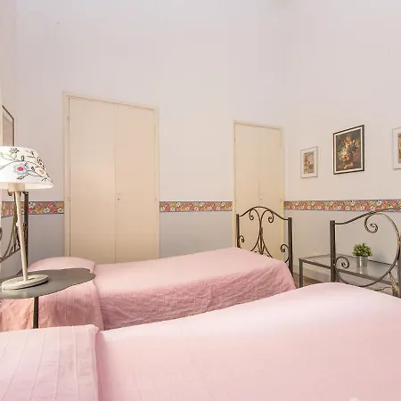 דירה Apartment Rome 10 *